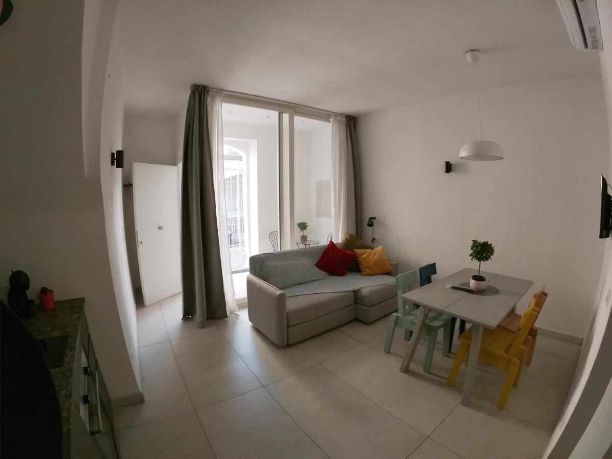 Appartement Casa Abbatuzzu à Acireale Extérieur photo