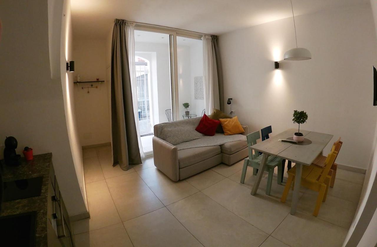 Appartement Casa Abbatuzzu à Acireale Extérieur photo